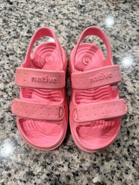Native Kids Pink Hook-and-Loop Water Sandals